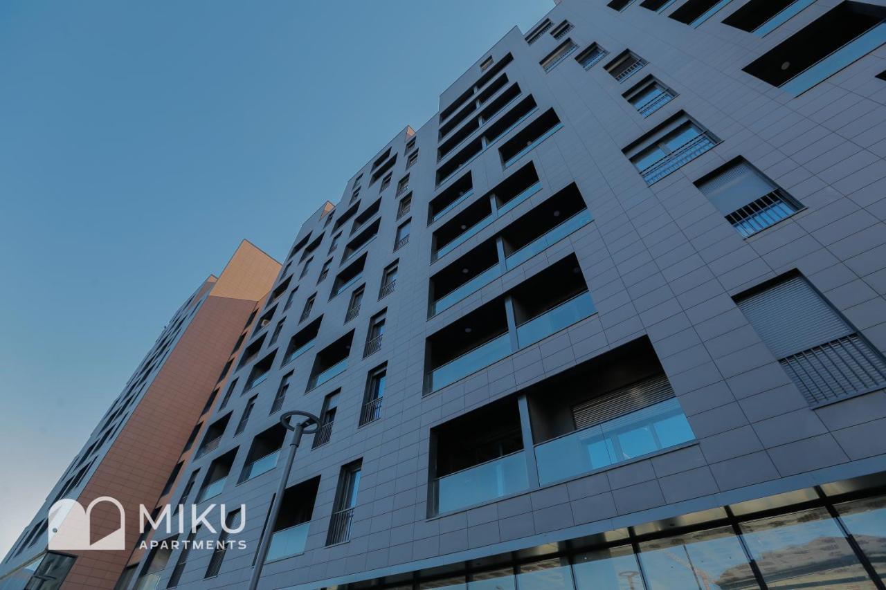 Miku Apartment-elegant 1bd At Olympic Appartement Tirana